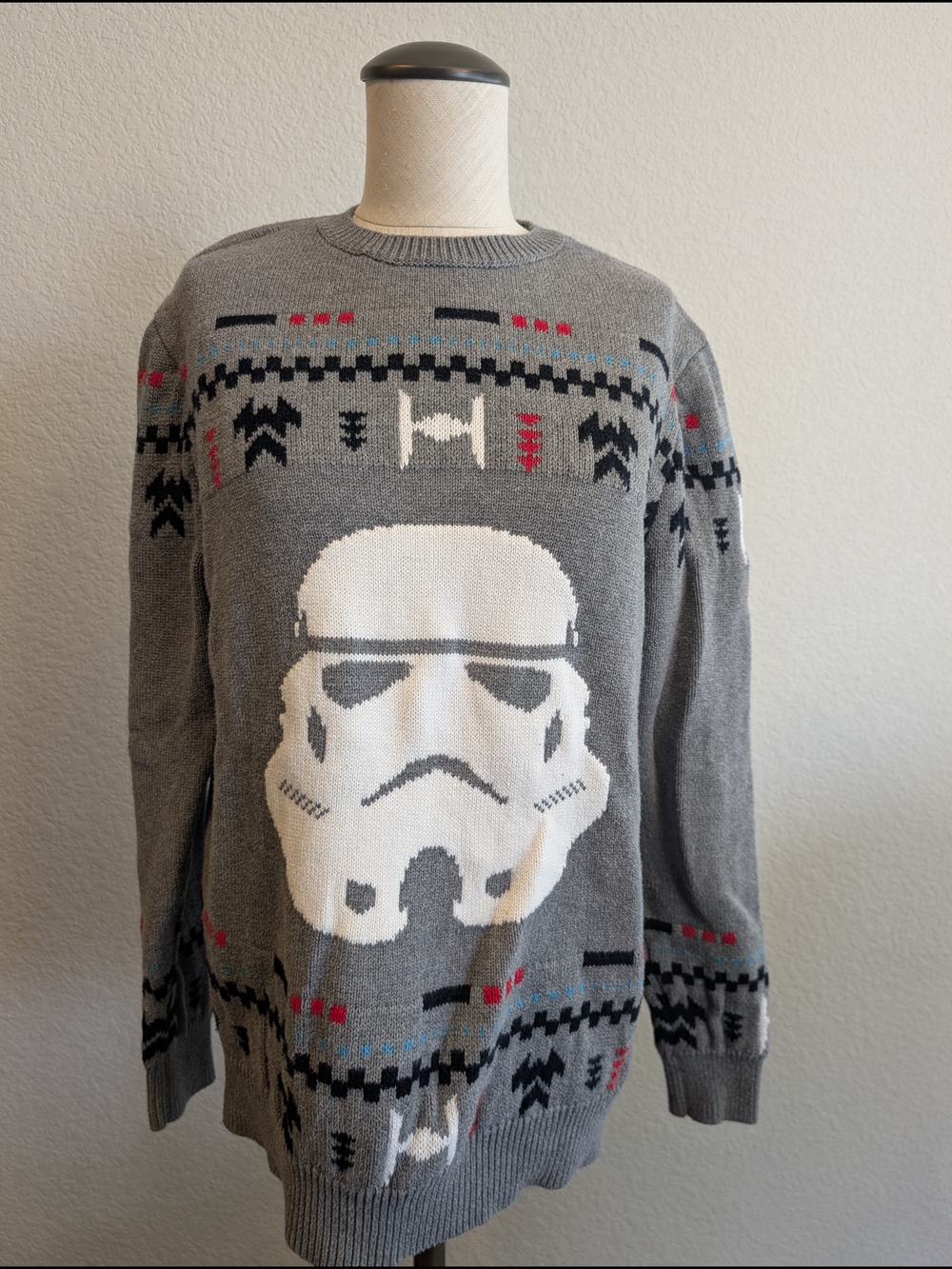Star Wars Women's Sz M on the byas Sweater w/ White Stormtrooper Motif